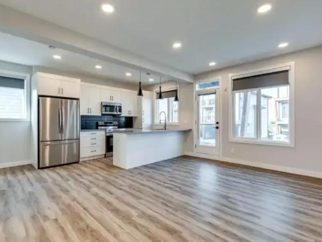 Townhouse for rent in Northwest, Alberta