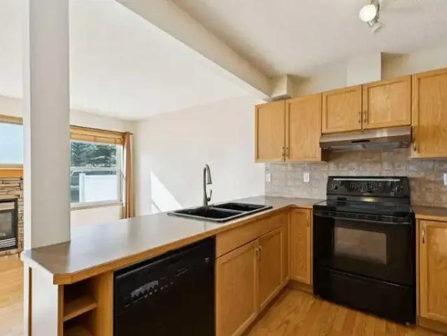 Townhouse for rent in Northwest, Alberta