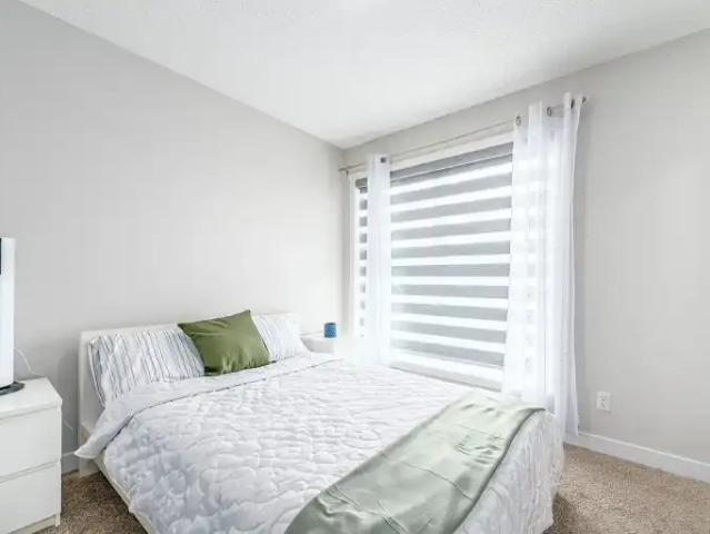 Townhouse for rent in Northwest, Alberta