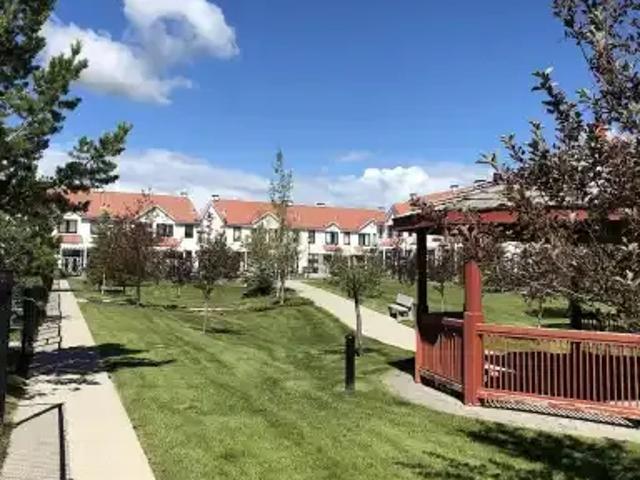 Townhouse for rent in Northwest, Alberta