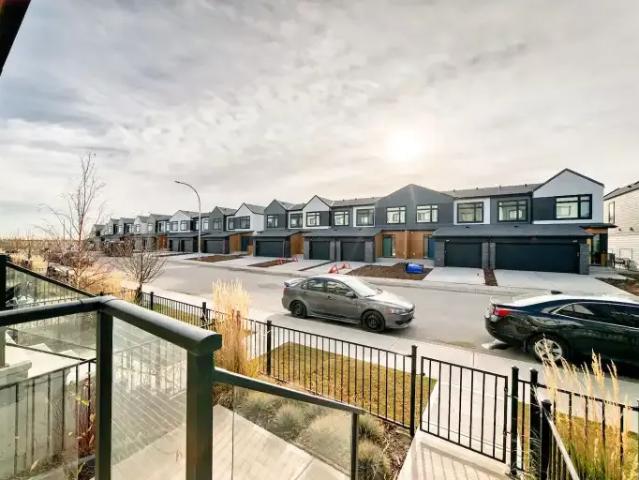 Townhouse for rent in Northwest, Alberta