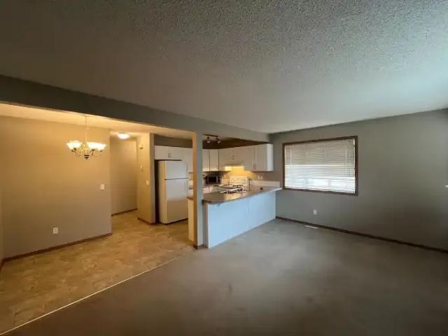 Townhouse for rent in Northwest, Alberta
