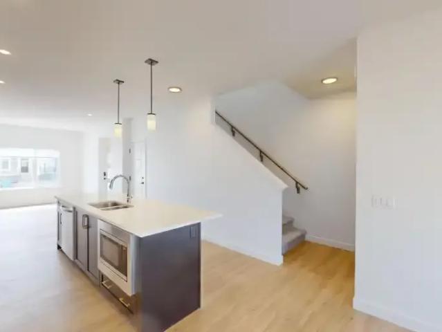 Townhouse for rent in Northwest, Alberta