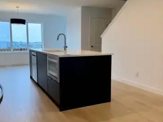 Townhouse for rent in Northwest, Alberta