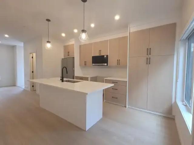 Townhouse for rent in Northwest, Alberta