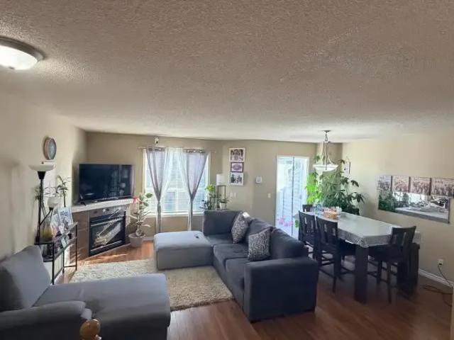 Townhouse for rent in Northwest, Alberta