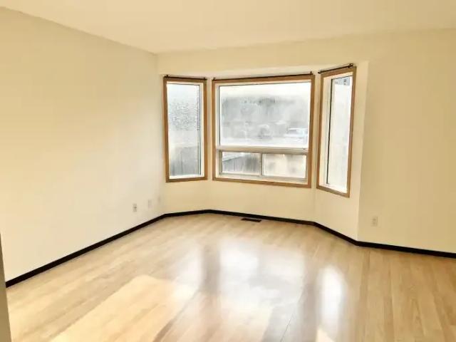 Townhouse for rent in Northwest, Alberta