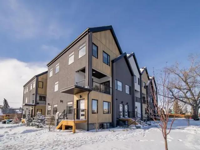 Townhouse for rent in Northwest, Alberta