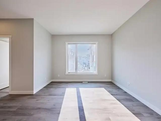 Townhouse for rent in Northwest, Alberta