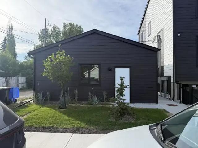Townhouse for rent in Northwest, Alberta