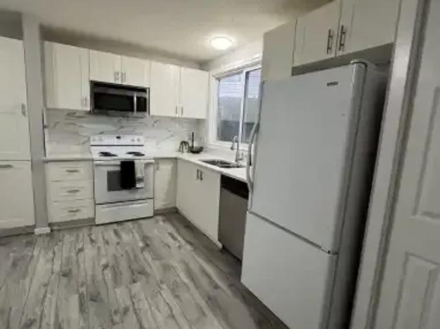 Townhouse for rent in Northwest, Alberta