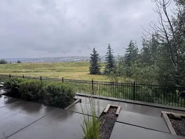 Townhouse for rent in Northwest, Alberta