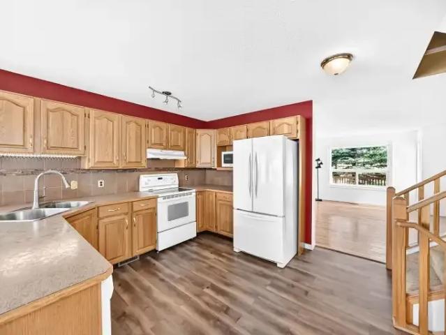 Townhouse for rent in Northwest, Alberta