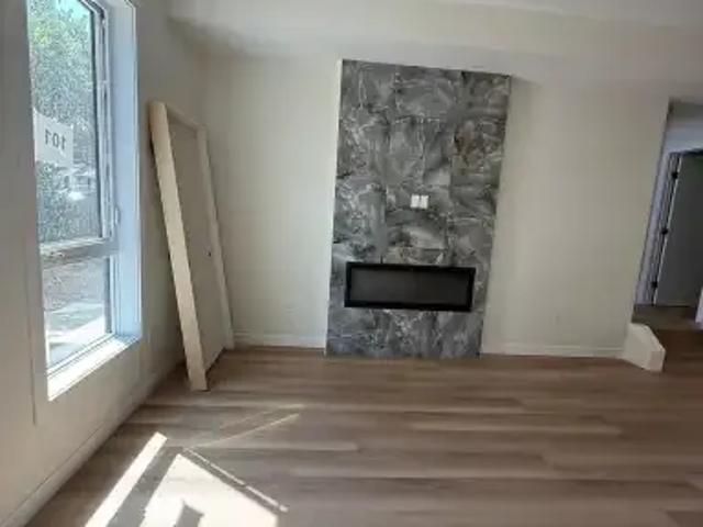 Townhouse for rent in Northwest, Alberta