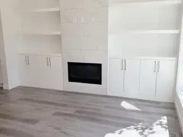 Townhouse for rent in Northwest, Alberta