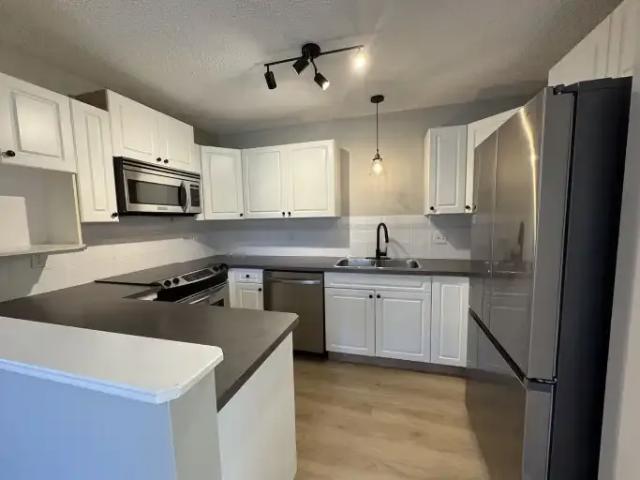 Townhouse for rent in Northwest, Alberta