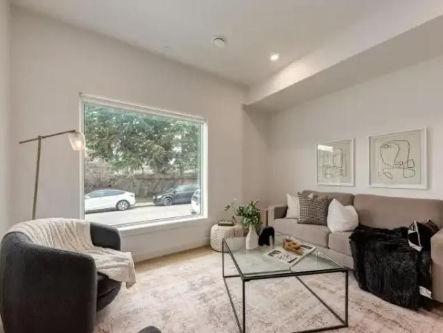 Townhouse for rent in Highland Park, Calgary