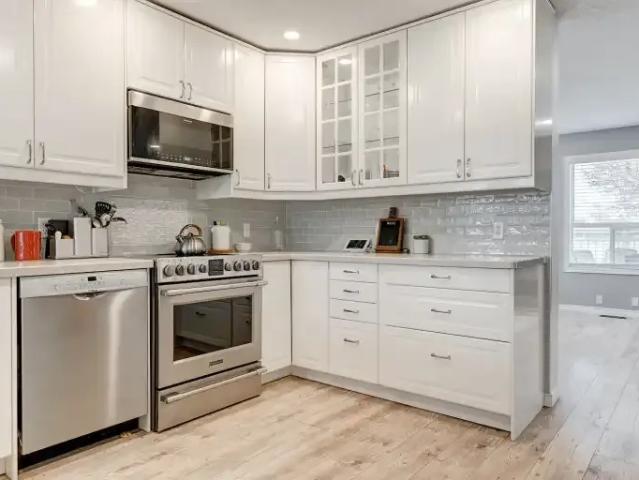 Townhouse for rent in Silver Springs, Calgary
