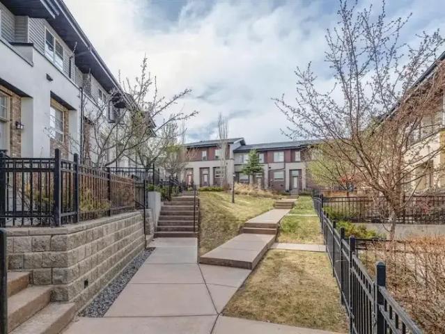 Townhouse for rent in Northwest, Alberta