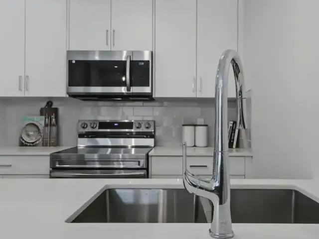Townhouse for rent in Northwest, Alberta
