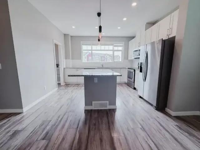Townhouse for rent in Northwest, Alberta
