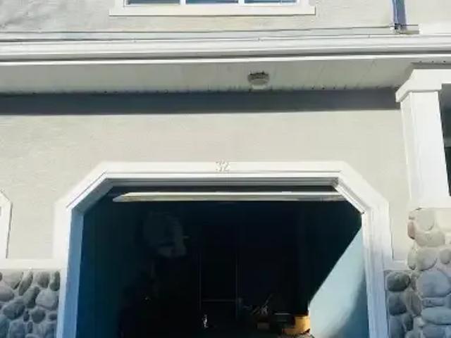 Townhouse for rent in Northwest, Alberta