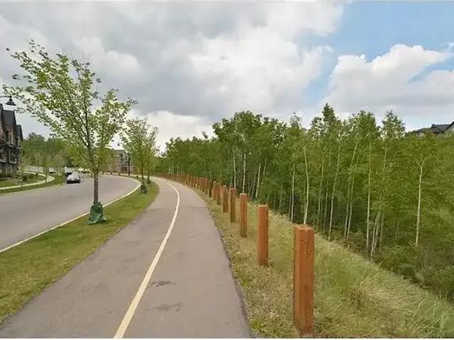 Townhouse for rent in Aspen Woods, Calgary