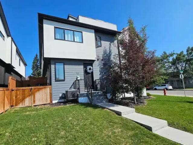 Townhouse for rent in Killarney, Calgary