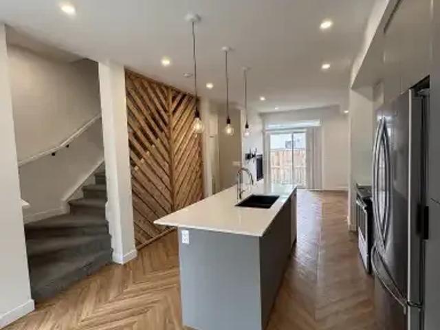 Townhouse for rent in Northwest, Alberta