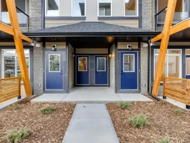 Townhouse for rent in Northwest, Alberta