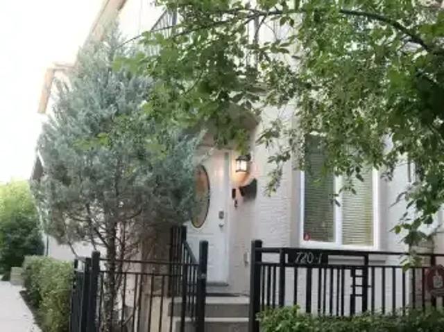 Townhouse for rent in Northwest, Alberta