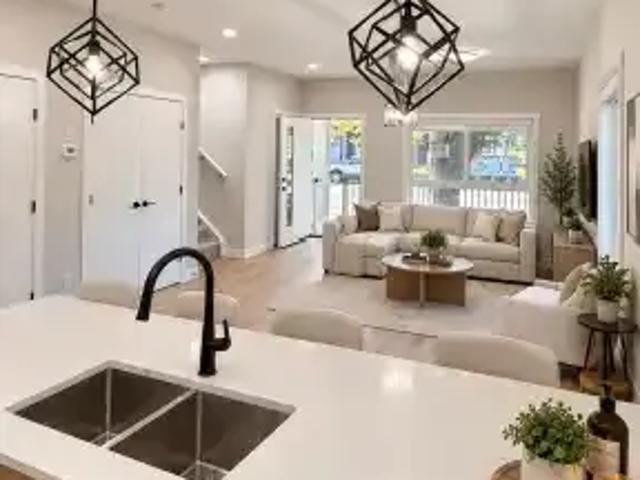 Townhouse for rent in Northwest, Alberta