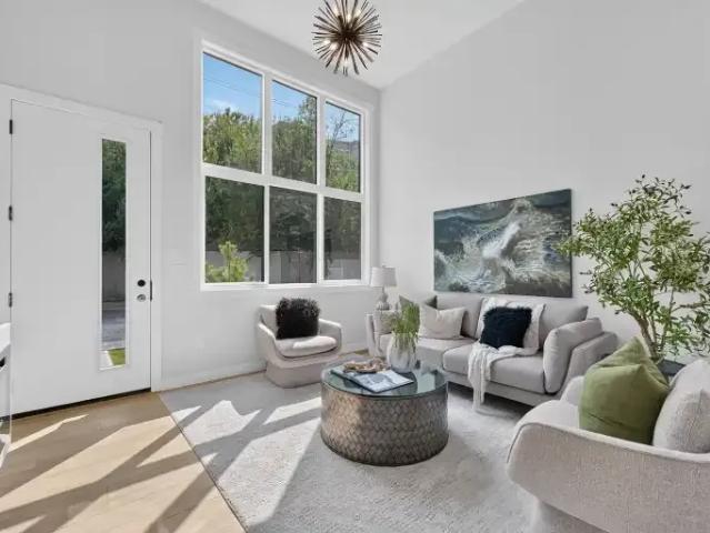 Townhouse for rent in Northwest, Alberta