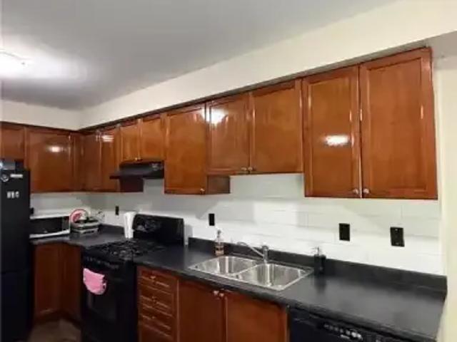 Townhouse for rent in Cambridge, Ontario