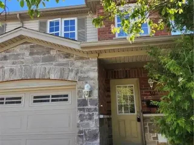 Townhouse for rent in Preston, Cambridge