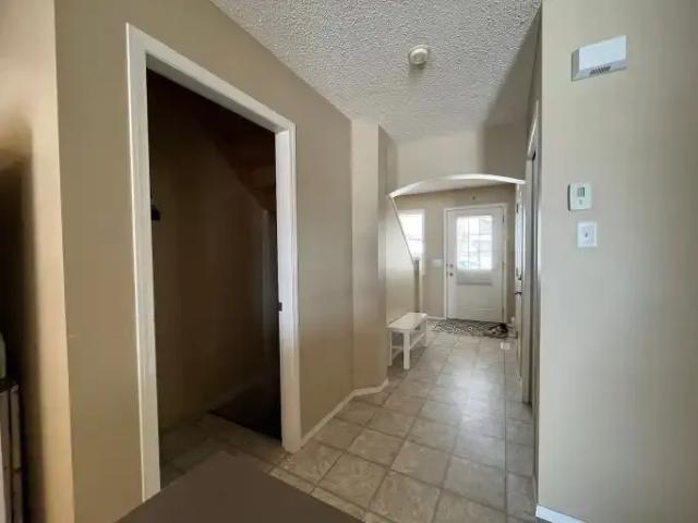 Townhouse for rent in Chestermere, Alberta