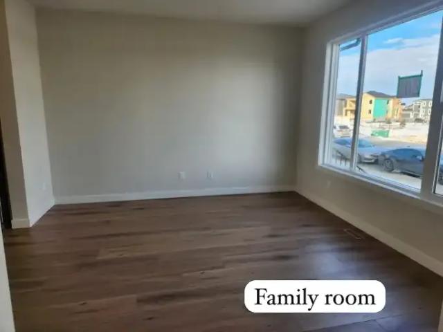 Townhouse for rent in Chestermere, Alberta