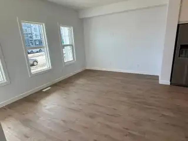 Townhouse for rent in Chestermere, Alberta