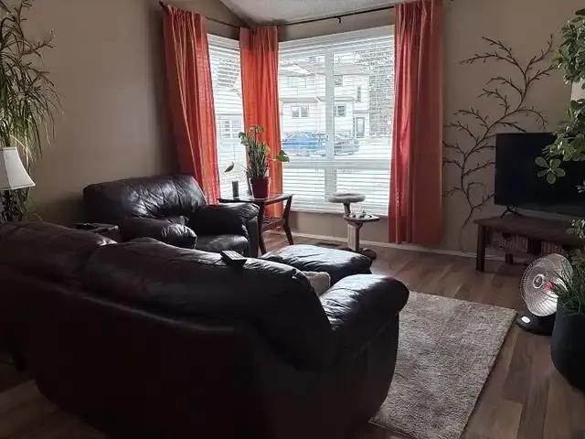 Townhouse for rent in Glenbow, Town of Cochrane