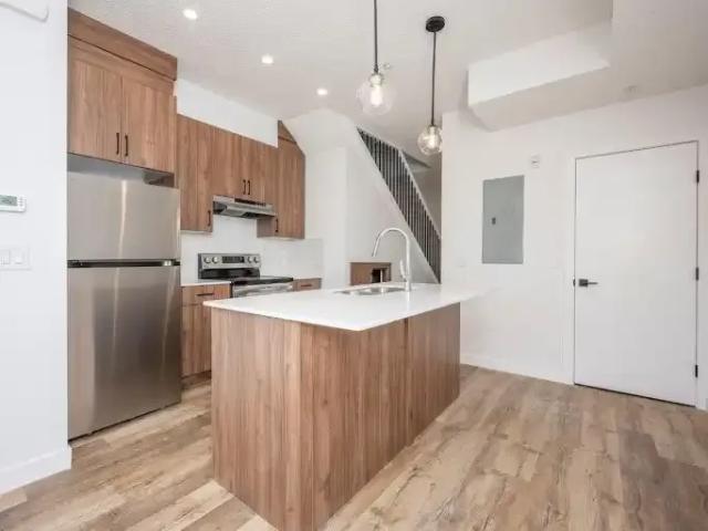 Townhouse for rent in Town of Cochrane, Alberta