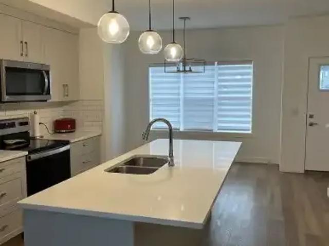 Townhouse for rent in Alberta