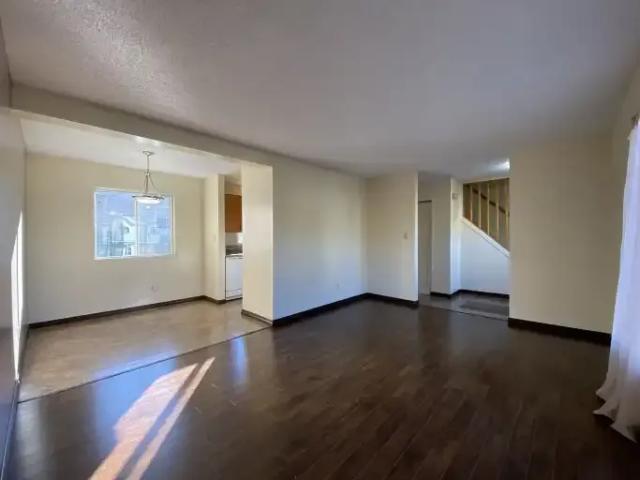 Townhouse for rent in Cherry Grove, Alberta