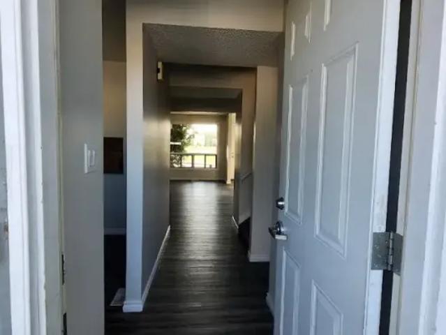 Townhouse for rent in Wedgewood, Alberta