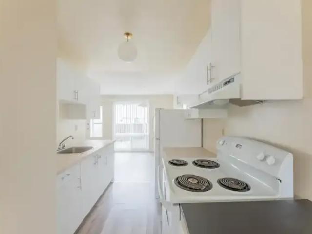 Townhouse for rent in Wedgewood, Alberta