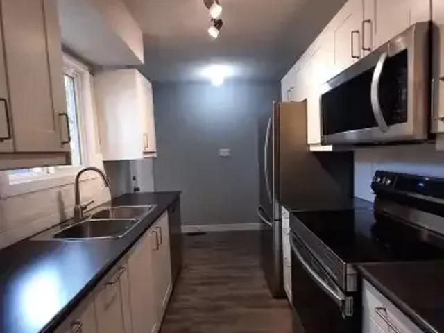 Townhouse for rent in Wedgewood, Alberta