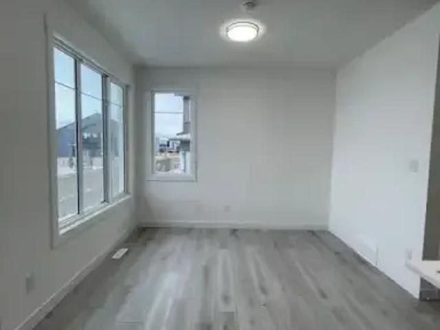 Townhouse for rent in Wedgewood, Alberta