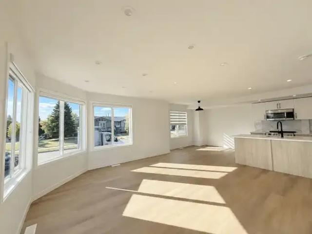 Townhouse for rent in Wedgewood, Alberta