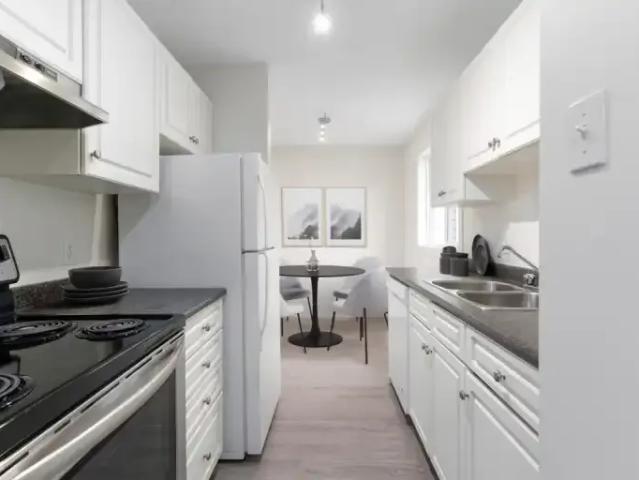 Townhouse for rent in Wedgewood, Alberta