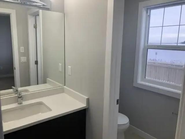 Townhouse for rent in Wedgewood, Alberta