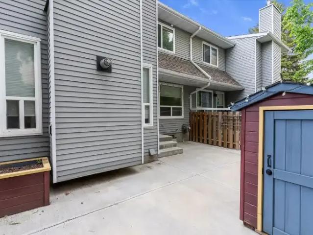 Townhouse for rent in Wedgewood, Alberta